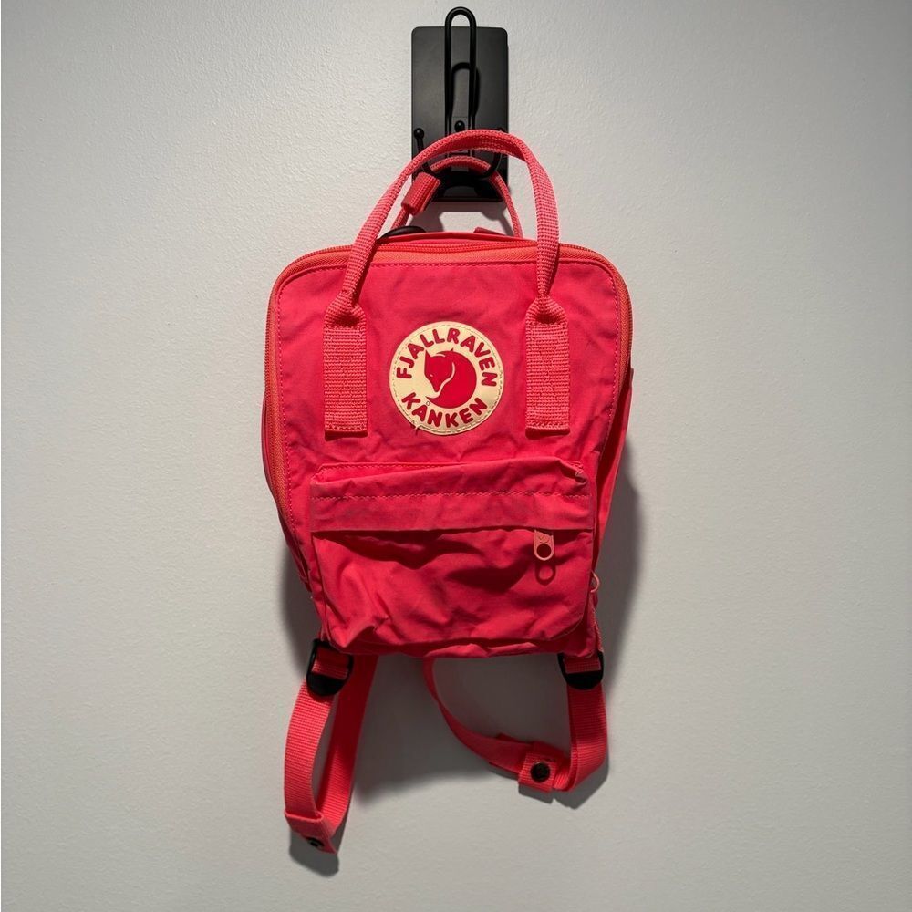 Fjällräven Kånken Mini Backpack Pink